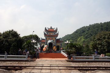 Nhà bia tưởng niệm liệt sĩ Ga Núi Gôi, Nam Định