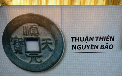 Thăm bảo tàng tiền cổ Việt Nam
